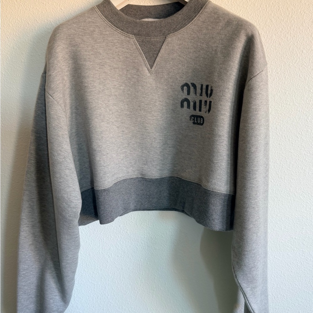 [SOLD]Miu Miu Gray Cropped Crew Neck Sweater
